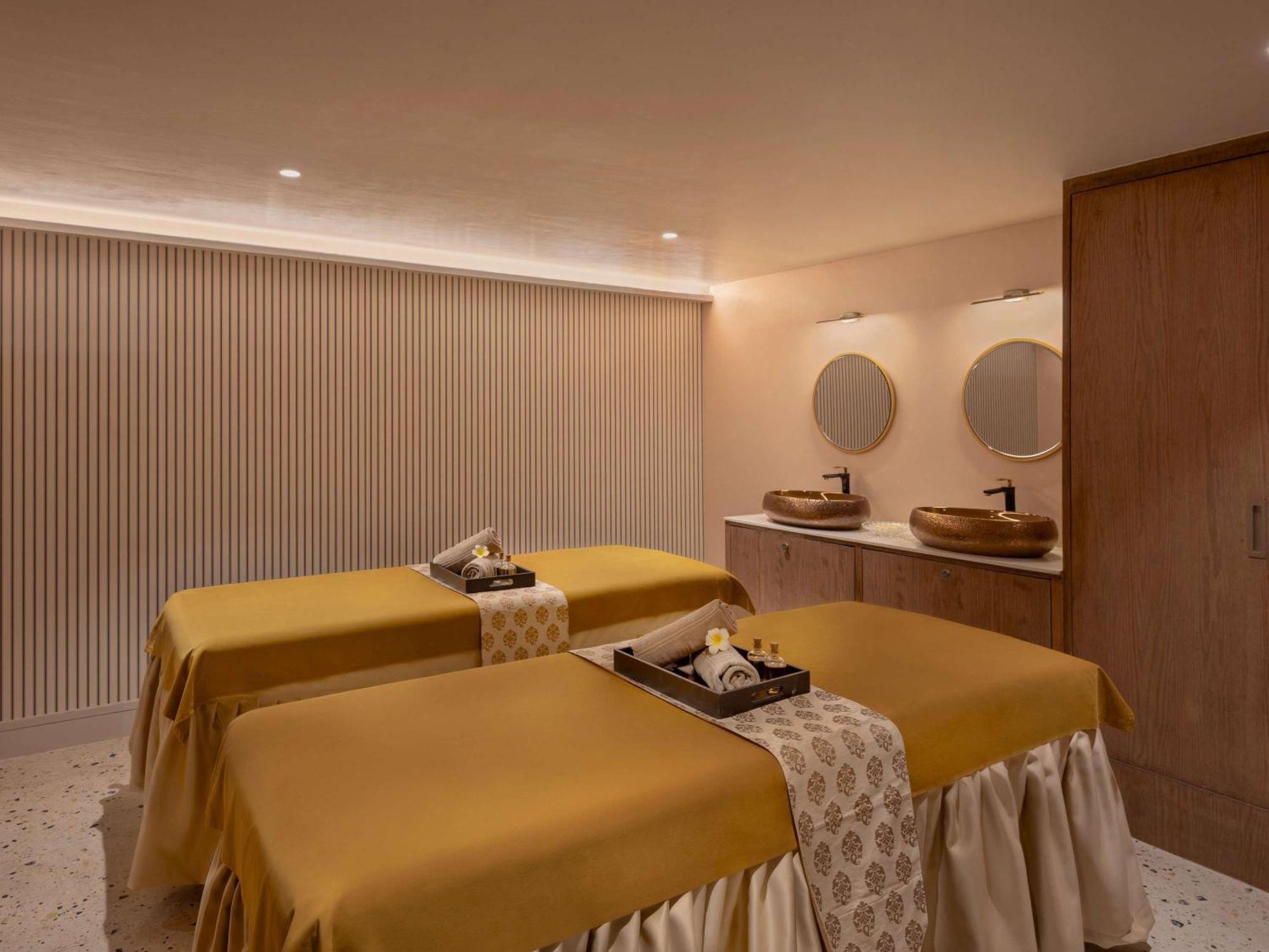 Grand Mercure Goa Candolim - An Accor Hotels Brand מראה חיצוני תמונה